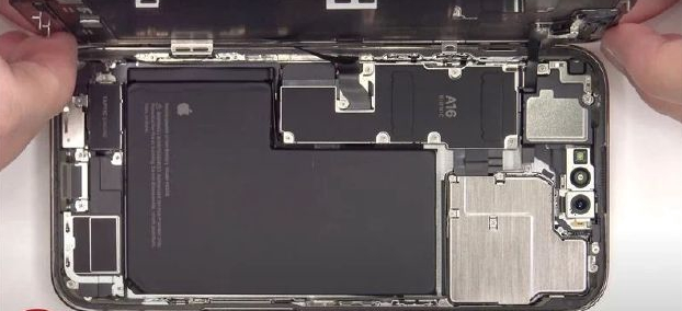 南岸苹果14维修分享看iPhone 14 Pro Max拆解 