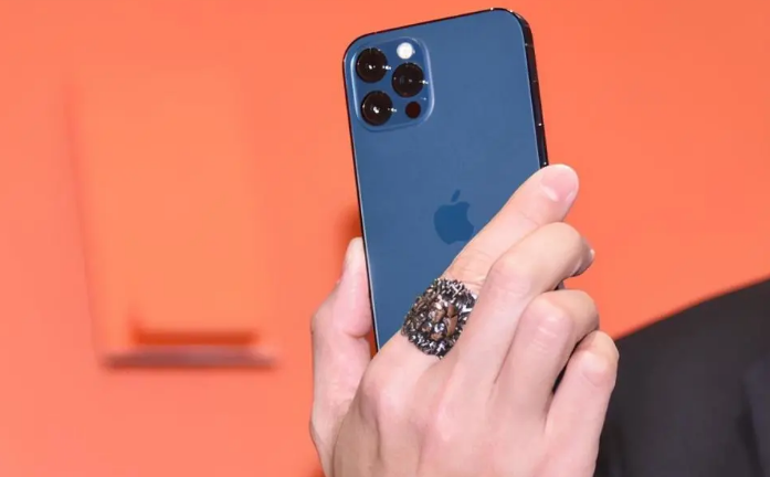 南岸苹果手机维修分享iPhone12系列重启方法教程 